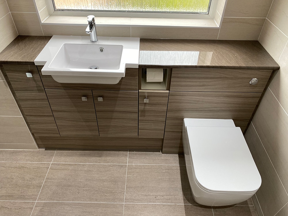 Mrs Morrow Bathroom — photo 2