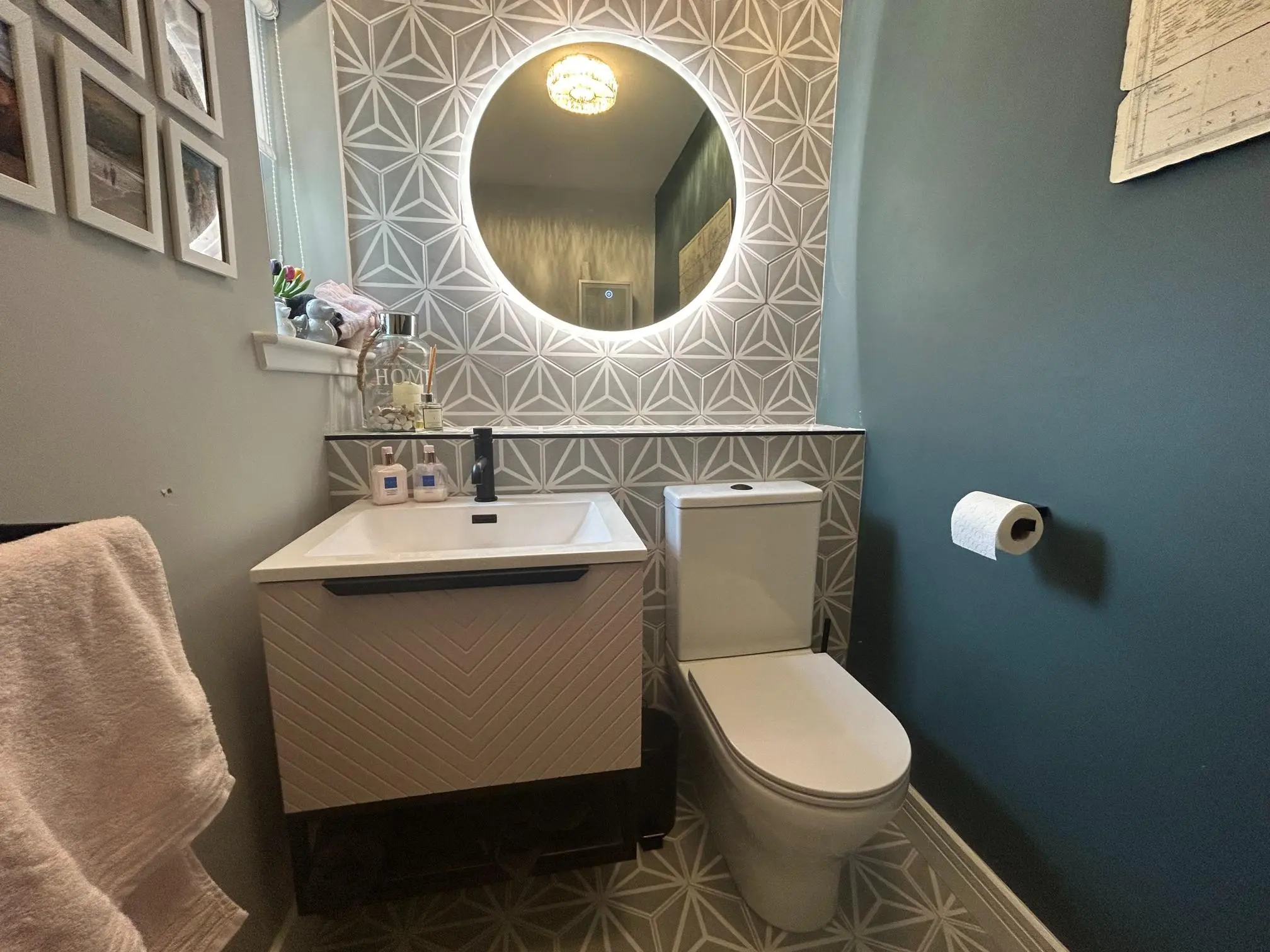 Meechan Bathrooms