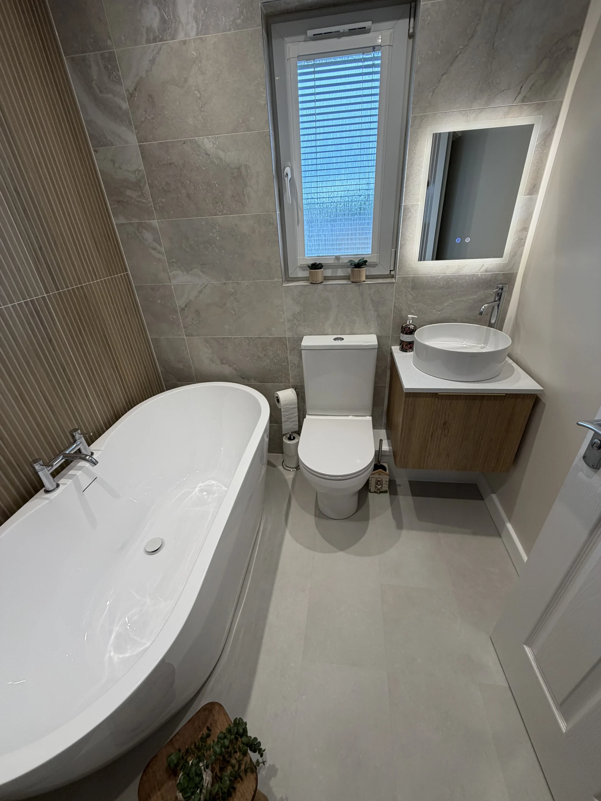 Henry Bathroom — photo 3