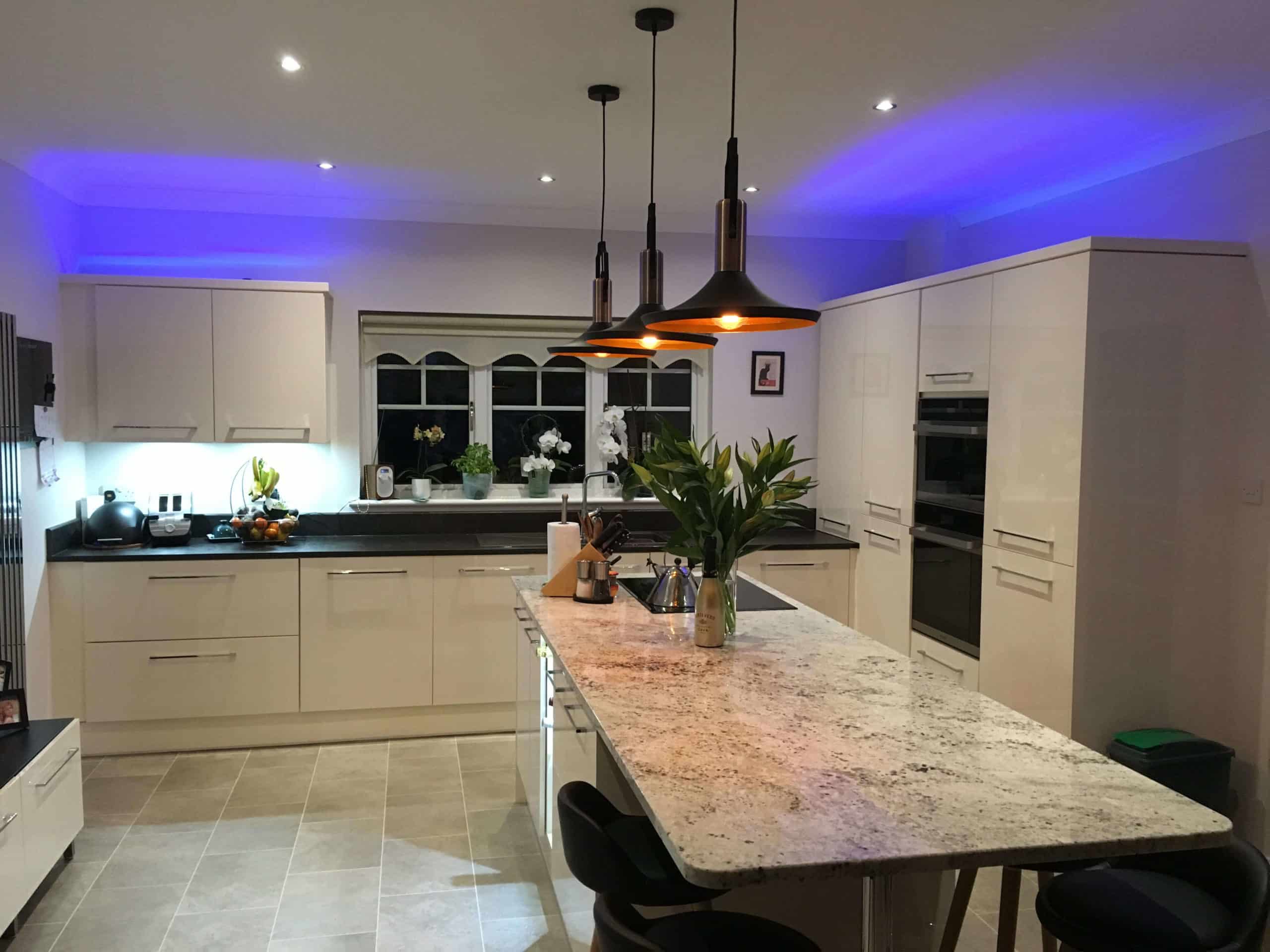 Kashmir Kitchen with Granite Worktop — photo 5