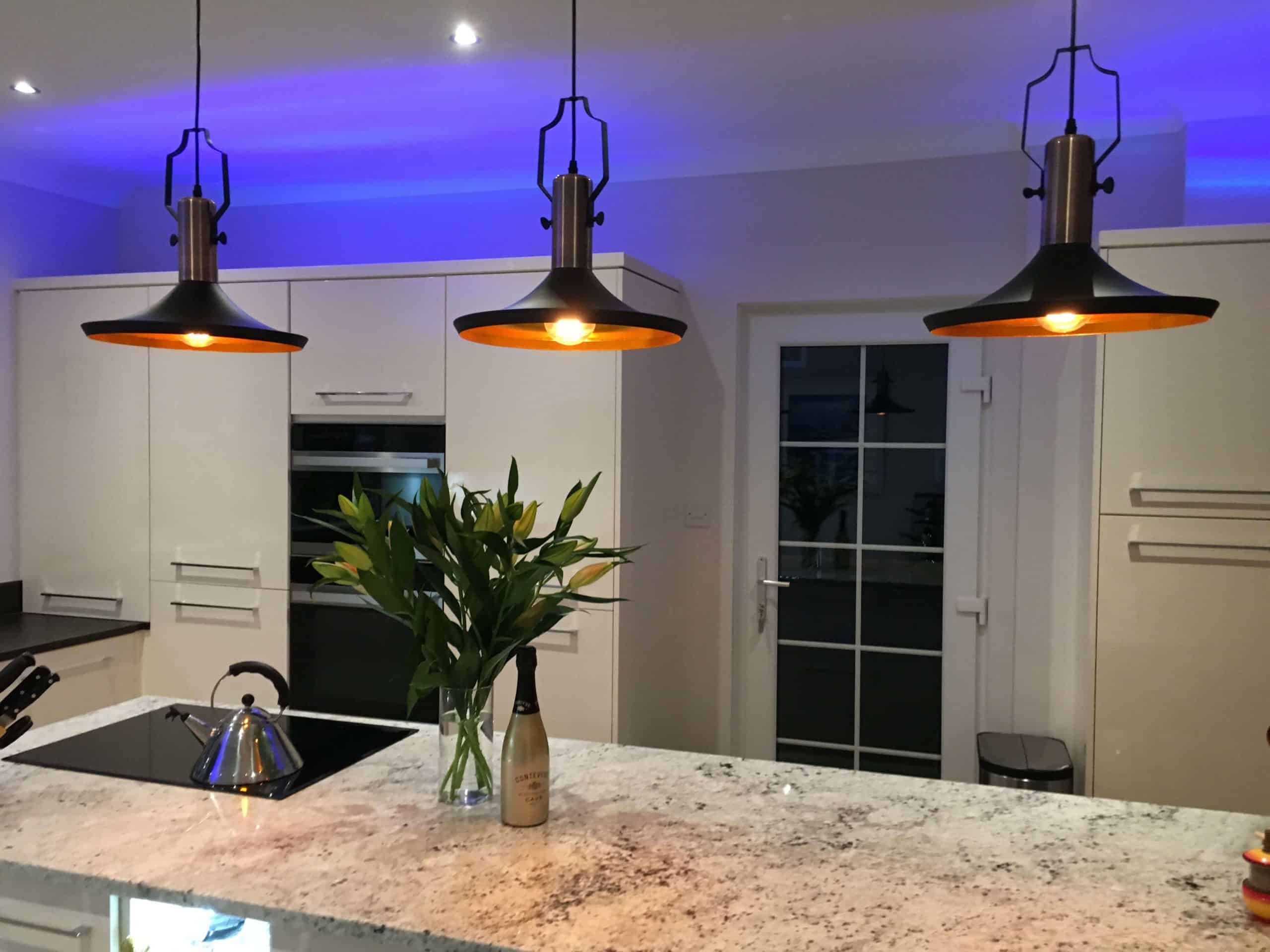 Kashmir Kitchen with Granite Worktop — photo 3