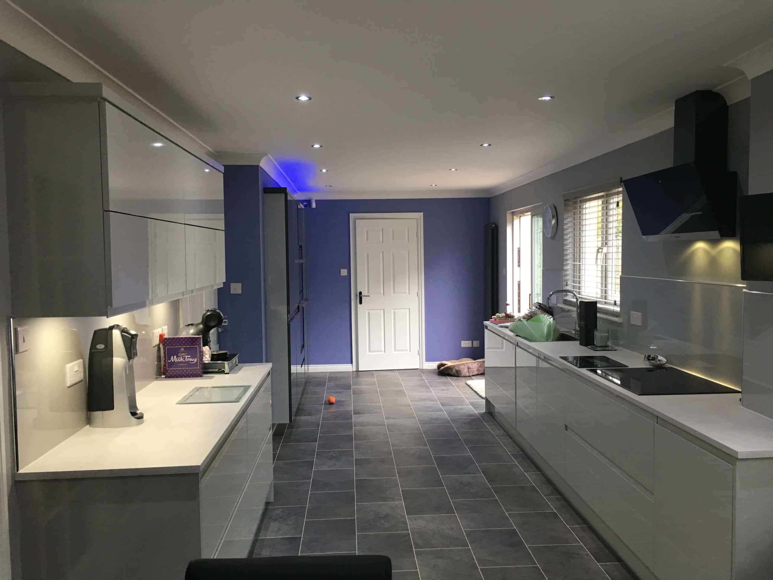 High Gloss Dakota Mixed Door Kitchen