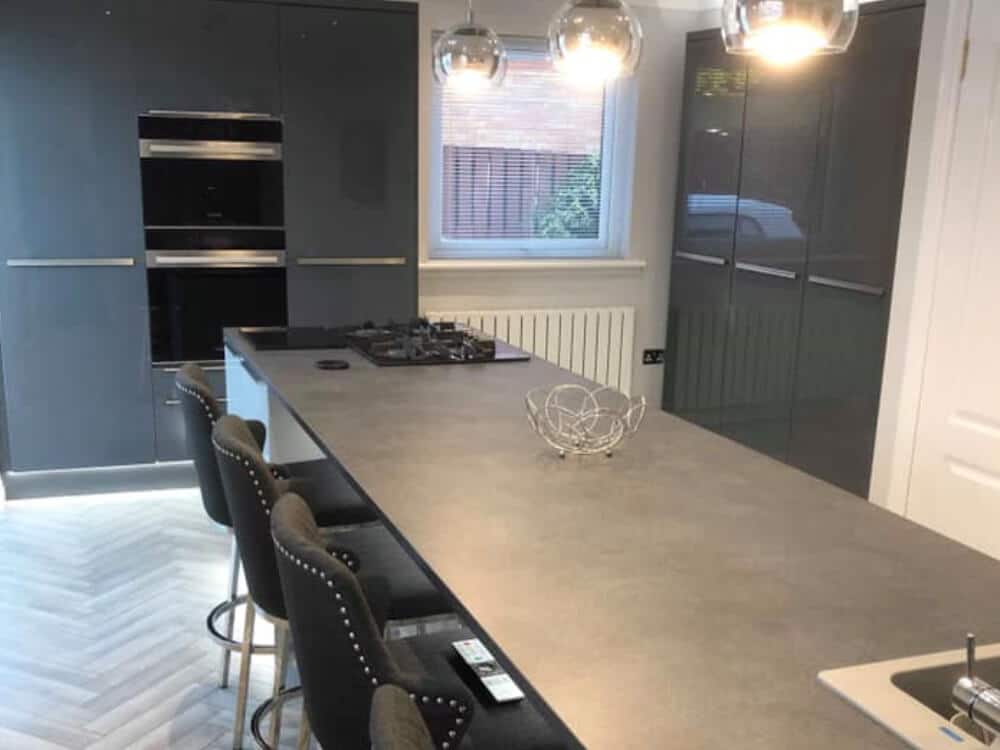 Dark Grey Gloss Kitchen — photo 4