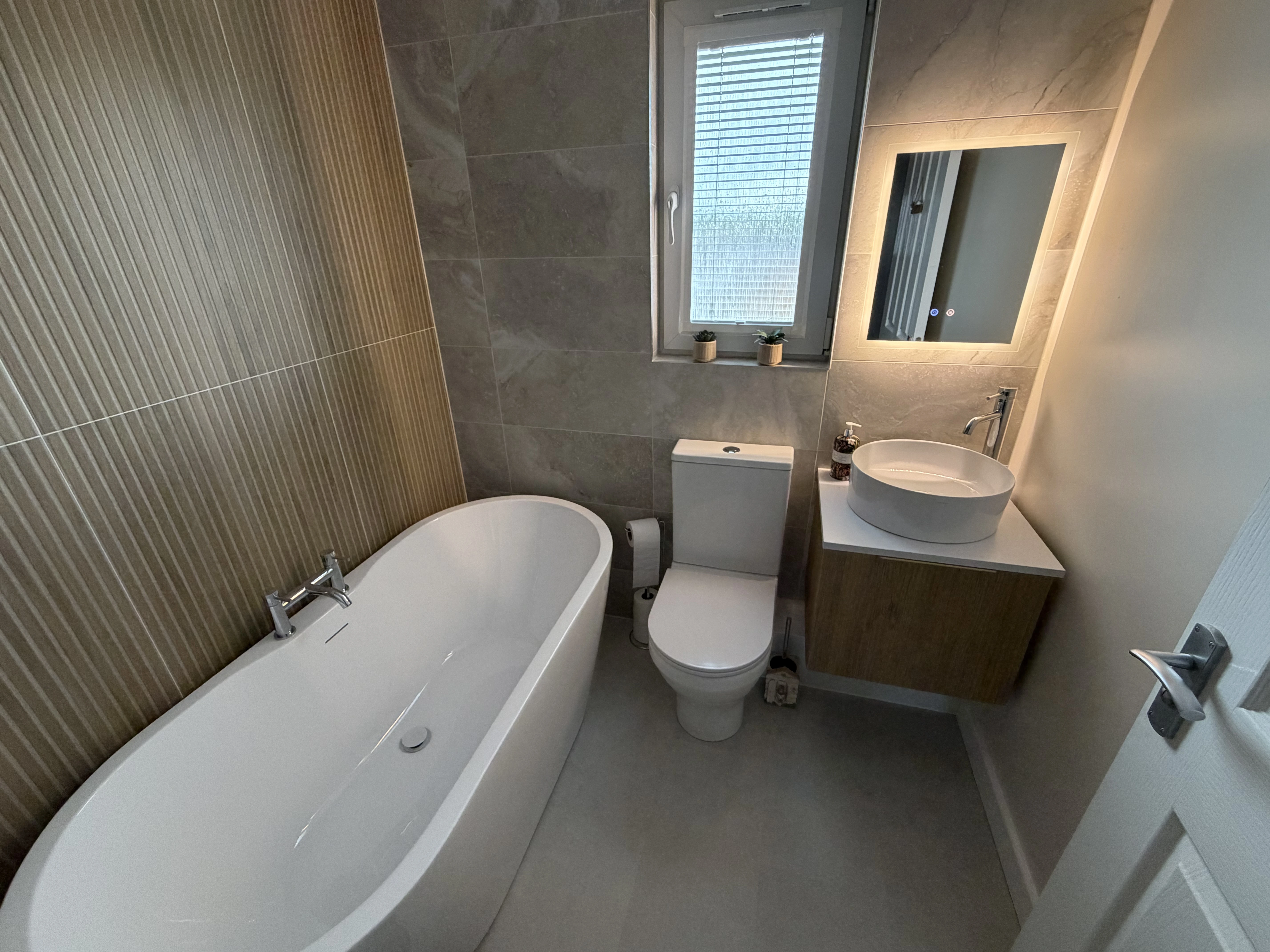 Henry Bathroom
