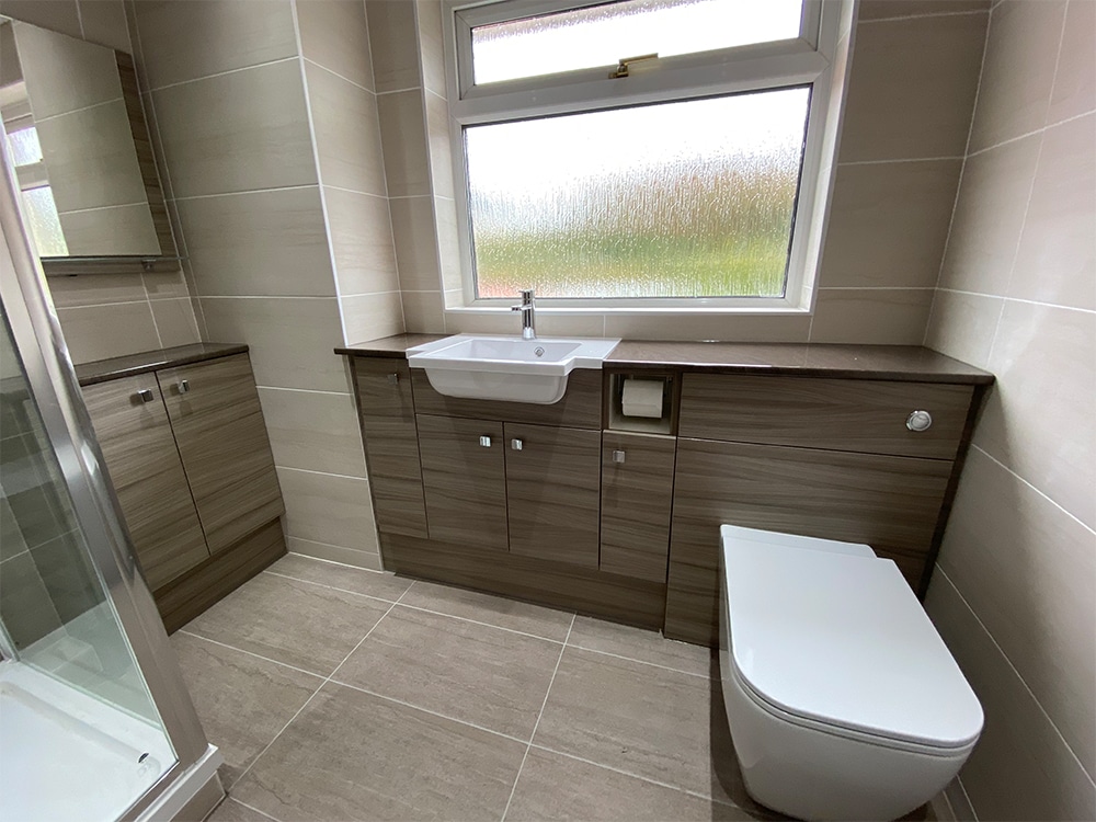 Mrs Morrow Bathroom — photo 1