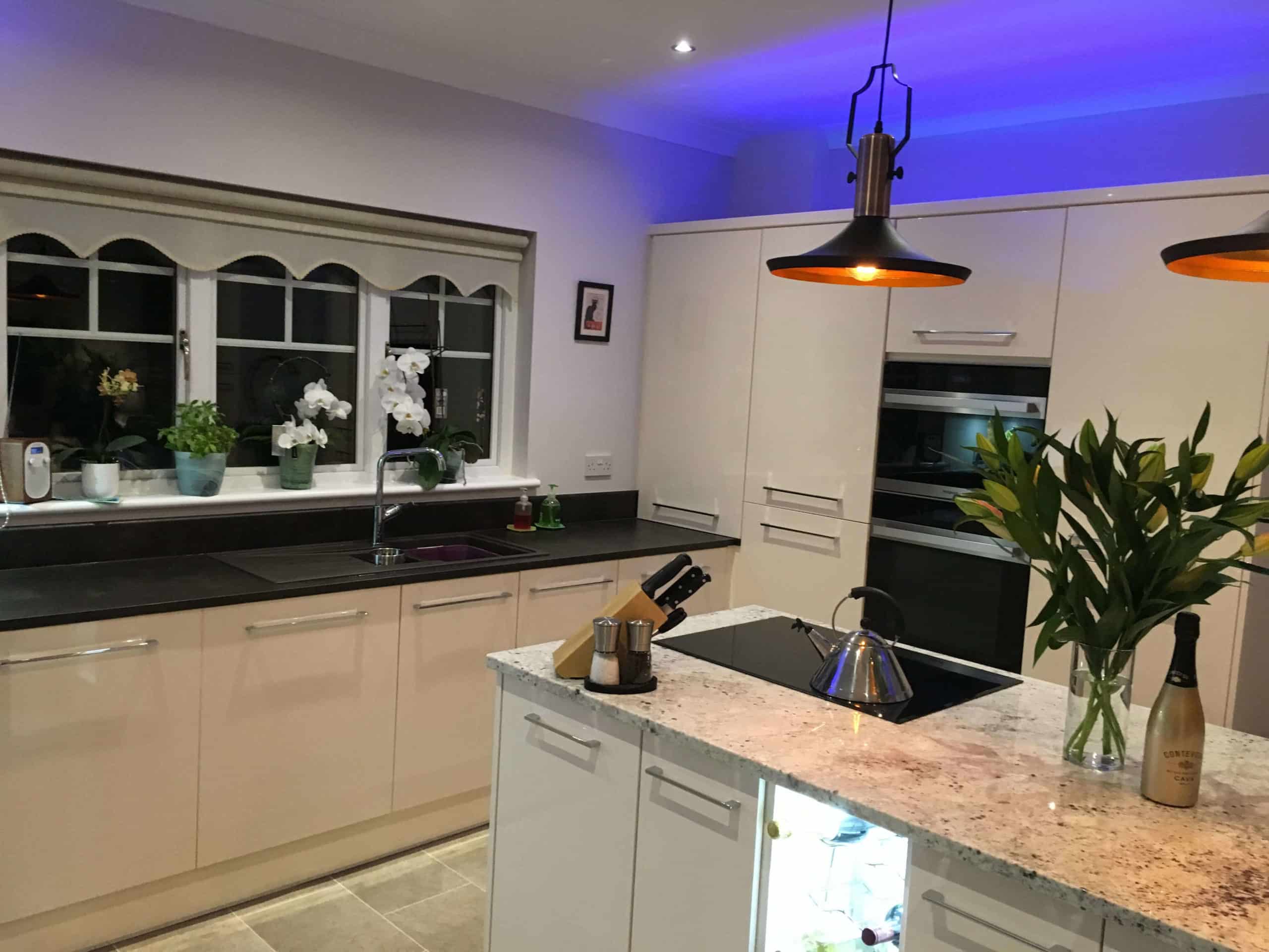Kashmir Kitchen with Granite Worktop — photo 4